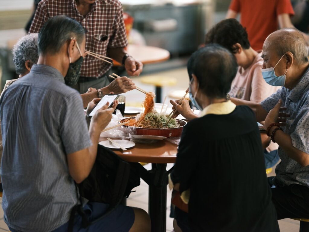 Family Enjoying Yusheng